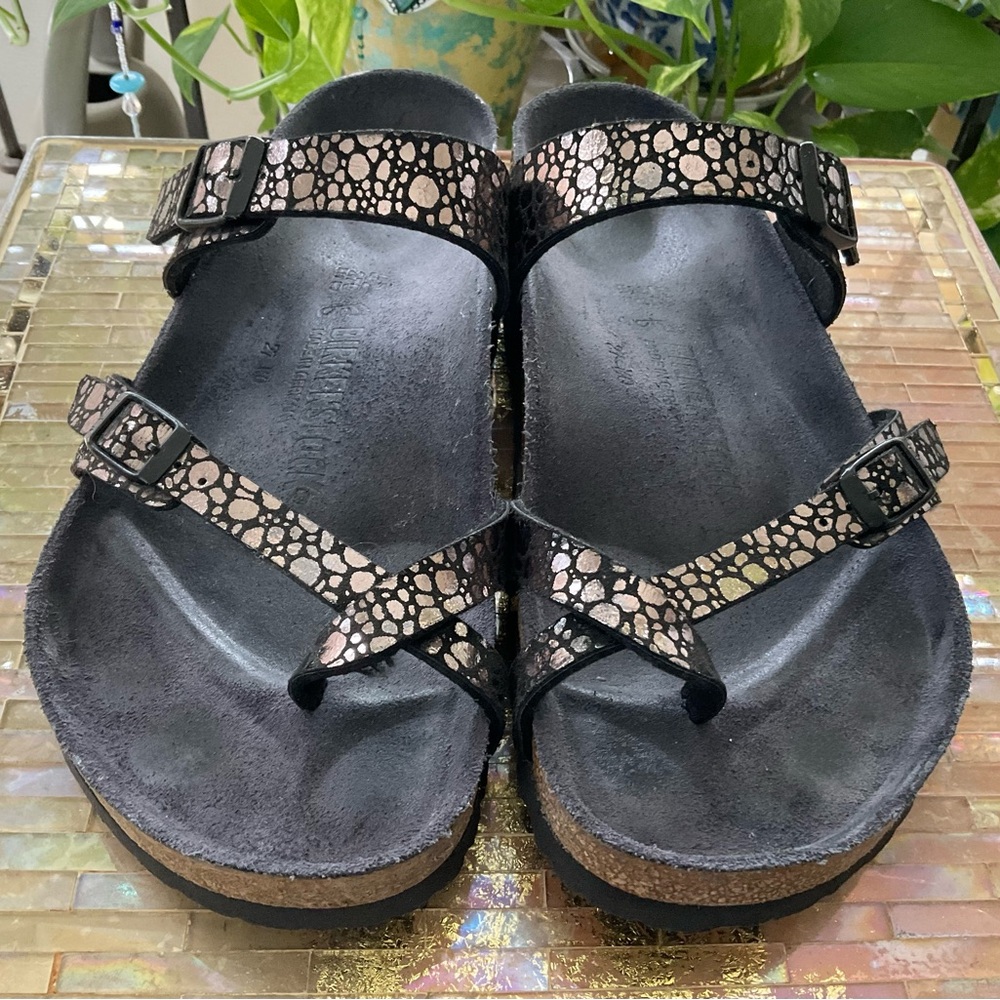 WOMENS BIRKENSTOCK SANDALS MAYARI LOOP TOE SIZE 42 CROC METALLIC BLACK & SILVER